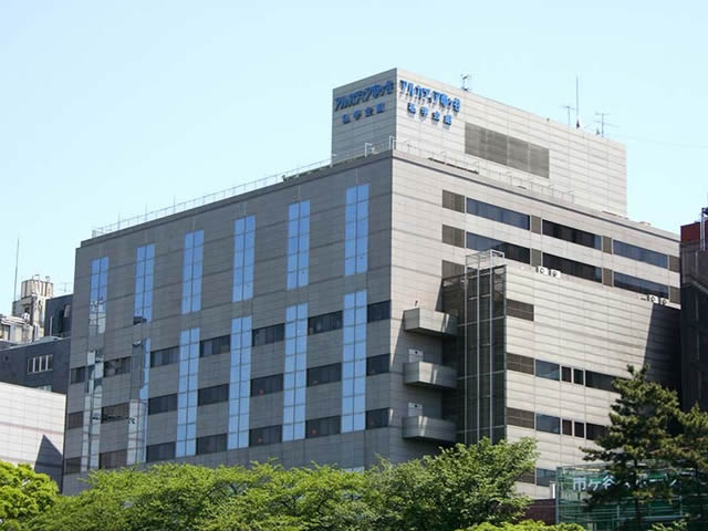 アルカディア市ヶ谷の外観