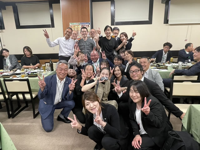 懇親会の様子